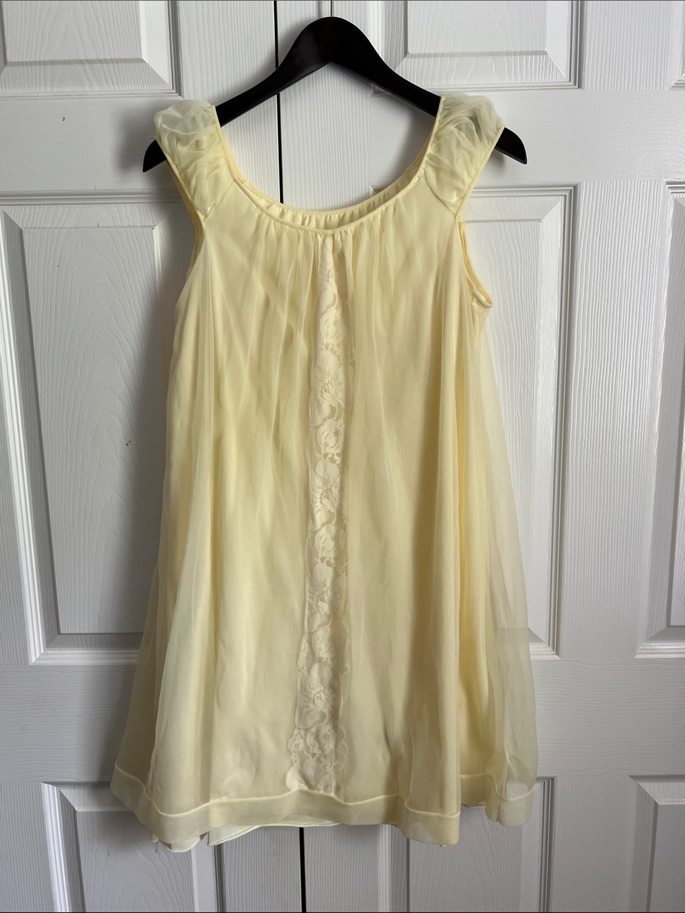 Miss Elaine Pale Yellow Sheer Tulle Nightgown